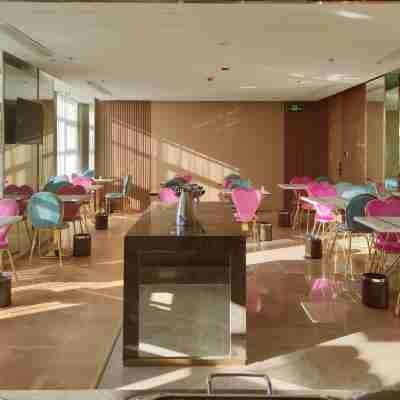 Xinyue Hotel Dining/Meeting Rooms