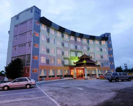 City Golf Resort Hotel Hotels in Insein