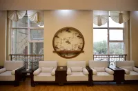 Zhong Yuan Hotel Hotels in Luoping