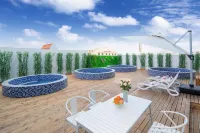 Vienna International Hotel(Ruili hot spring store) Hotels in Ruili