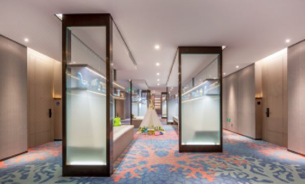 Chongqing Winterless Hotel