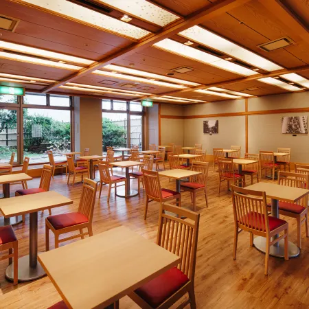 Hakata Nakasu Washington Hotel Plaza Отели рядом с достопримечательностью «Кусида Дзиндзя»