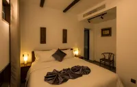 Qingyi Wawu Hotel
