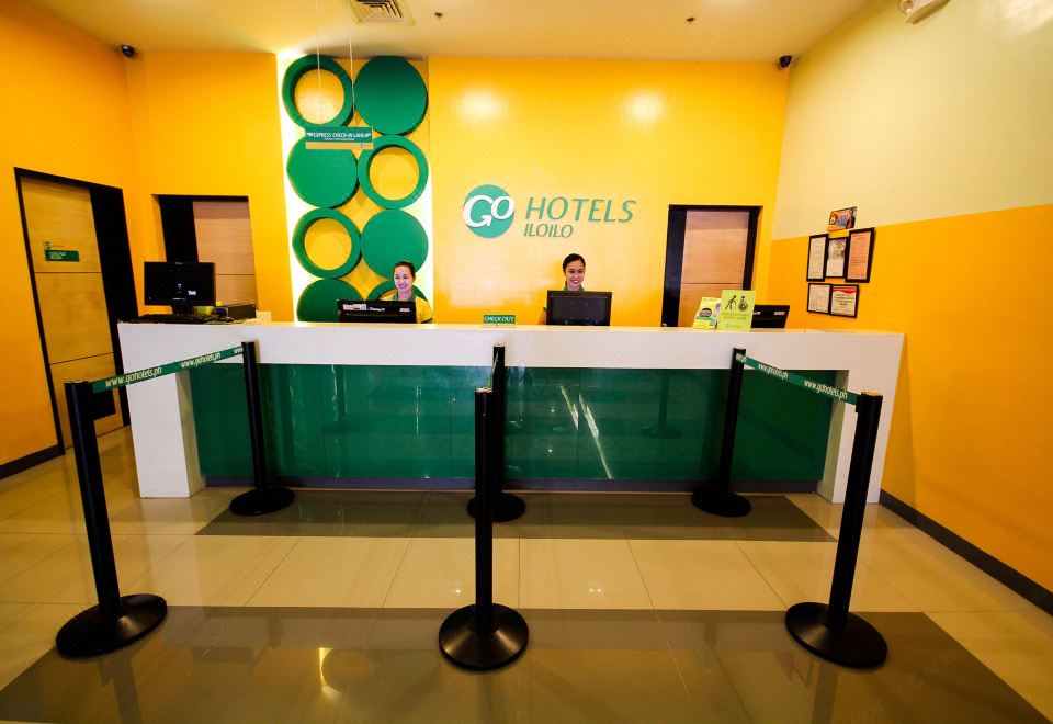 3. 고 호텔스 일로..