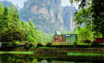 Huaxu Yimeng B&B (Zhangjiajie National Forest Park Branch)