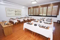 Tianzhihong Zhuangyuan Hostel