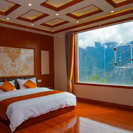 Danba Yunting Time Inn (Jiaju Village No. 5 Observation Deck Store)