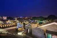 桂林青三舍藝術中国式旅館（象鼻山観光地兩江四湖） 穿山景区-讲解服务窗口周辺のホテル