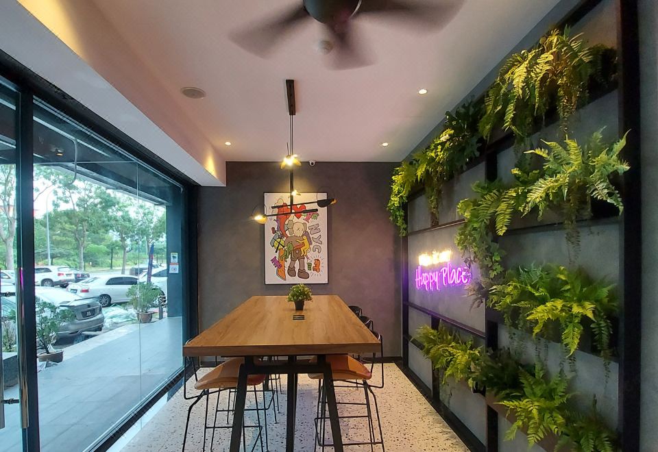 5. 미코 호텔 앳 ..