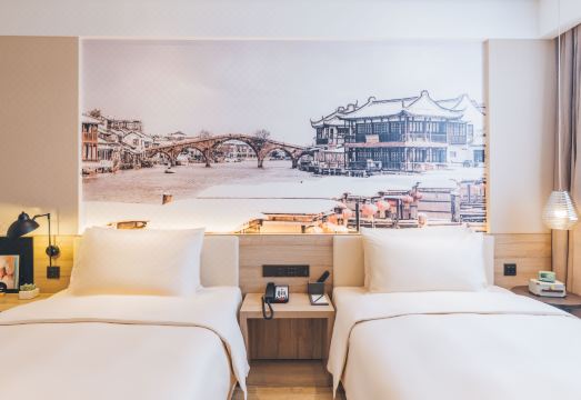 3. 아투어 호텔 뉴..