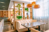 Qingmu Chain Hotel (Ma'an Shandong Railway Station Hongxing Meikailong RT-Mart)