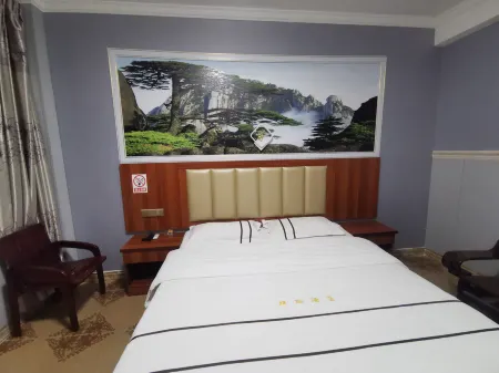 Lancang Auspicious Restaurant Отели рядом с достопримечательностью «Mifengyan Viewing Point»