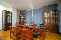 Stranger Light House Hotel (Yantai Laizhou Culture West Street Branch) Hotel di Laizhou