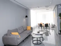 7 Days Premium Hotel (Fangcheng Renmin Road) - parking
