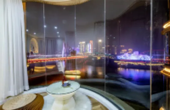 Baihong RiverView  Apartment