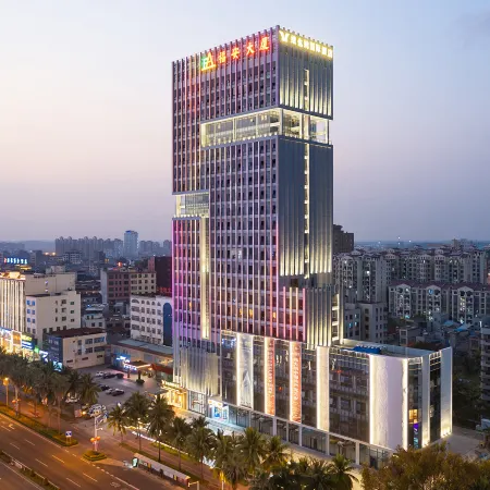 Vienna International Hotel (Fu'an Building Store, Danzhou)