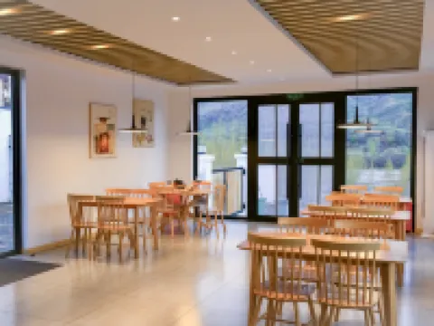 Houshan Park House Hotels in Xinyuan