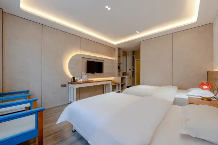 Four Mountain Hotel Mount Siguniang