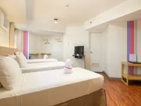 MySpace Hotel @BGC Các khách sạn gần Khu phức hợp Serendra