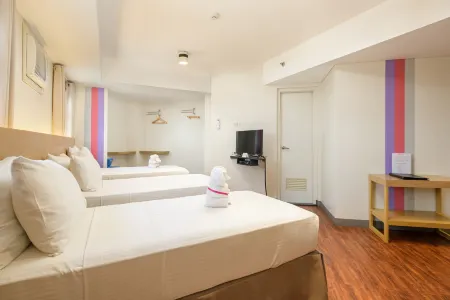 MySpace Hotel @BGC Отели рядом с достопримечательностью «Эндеран Колледжес»