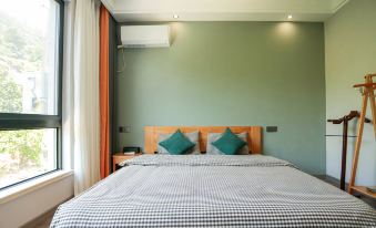 Xiangshan Muzinanxi Homestay