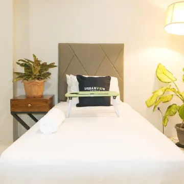 UrbanView @ Lacson Street Bacolod City by RedDoorz