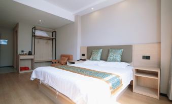 Haiyan Hongyu Business Hotel