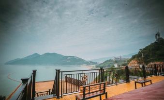 Shili Chunfeng Seaview Homestay