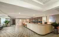 Vienna Hotel (Maoming Guanzhu Avecious Center Branch) Hotels in Maoming
