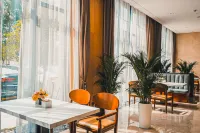 Yunlv bloom hotel