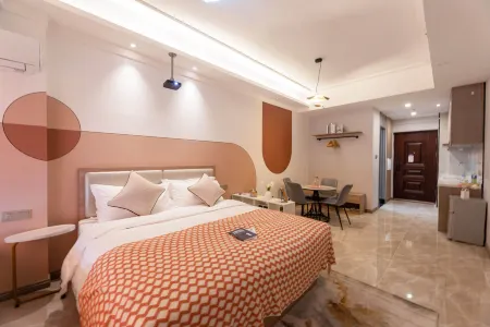 Meilu Yiju Apartment (Zhangjiagang Meilin Square Branch) Отели рядом с достопримечательностью «Zhangjiagang Campus， the City Vocational College of Jiangsu (Binjiang Avenue)»