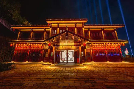 Yunyang Tongquege Inn Отели рядом с достопримечательностью «Zhang Fei Temple»