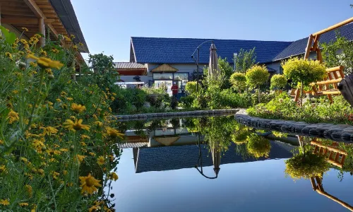 Baicaoju Eco Guesthouse