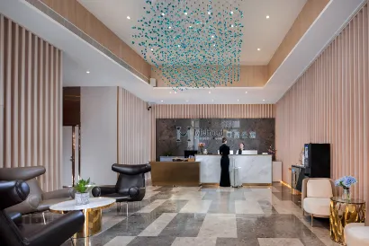 Mehood Holiday (Foshan Qinghui Garden Shunde OCT Harbour Plus)