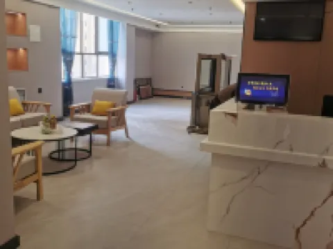 Yunxi Yunjing Apartment Hotel فنادق في لونغ شي