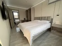 The little yard under the river