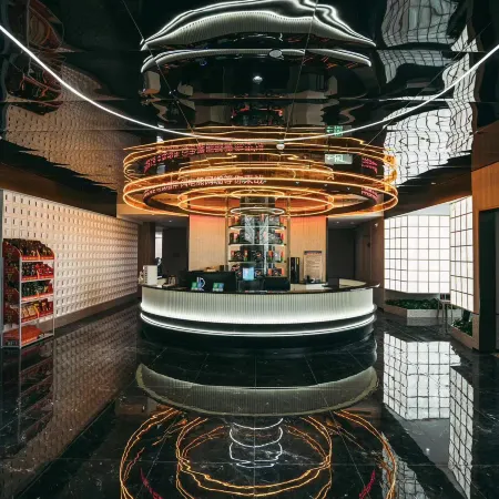 Mengzhou Lightning Bear E-Sports Hotel