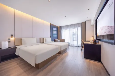 Atour Hotel Nyingchi Bayi Nanyue Avenue Отели в г. Нюинтри