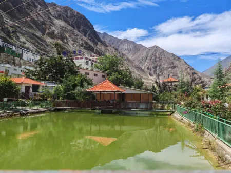 HaiCi Hotel Отели в г. Дежун