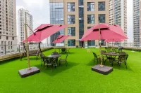 Qingdao Liangyan Light Luxury Apartment (Qingdao CBD Wanda)