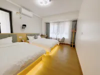 Qingya Xiaozhu Hotels in Longhai