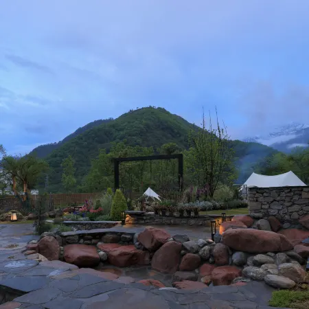 Hailuogou Seven Valleys Source · Snow Mountain Secret Realm Onsen Resort Hotel