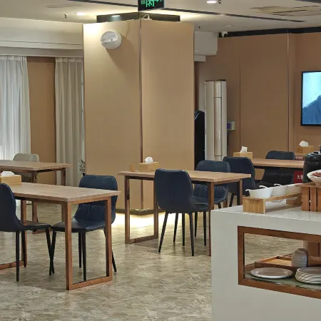 Shucheng Hotel (Changsha Wu Yi Square IFS Guojin Center)