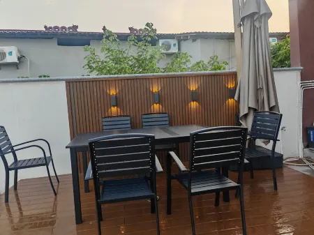 Qihao Homestay (Yingtan North Station)