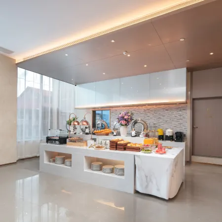 Lavande Hotels(Longhui County Government,Daqiao Road)