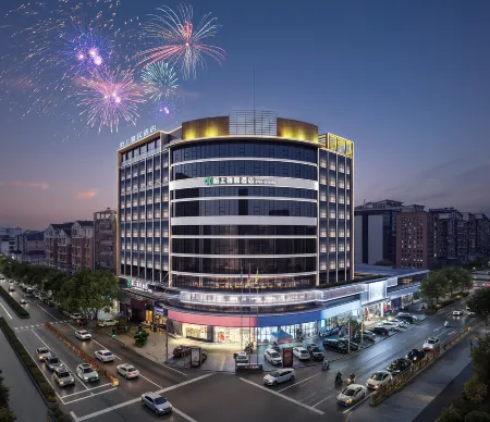 Moshang Yaju Hotel (Yichun Wanzai Ancient City Branch)