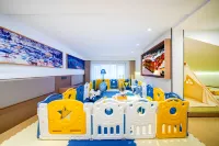 โรงแรมฮอลิเดย์ สโนว์ชาร์ม (สาขา เขตท่องเที่ยวเมืองหิมะ ประเทศจีน) - เปิดใหม่