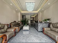 Lushi Ancient Town Hotel