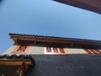 Breeze Courtyard