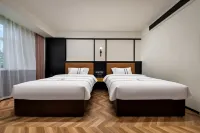 Qianhe Hotel